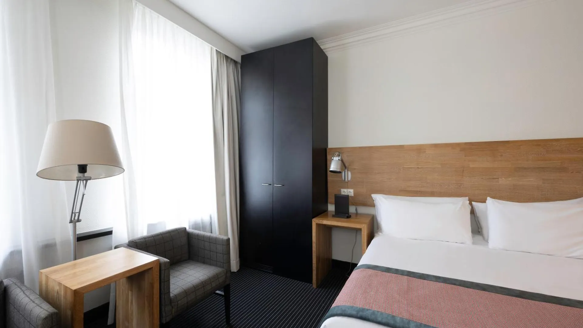 Catalonia Vondel Amsterdam Hotel